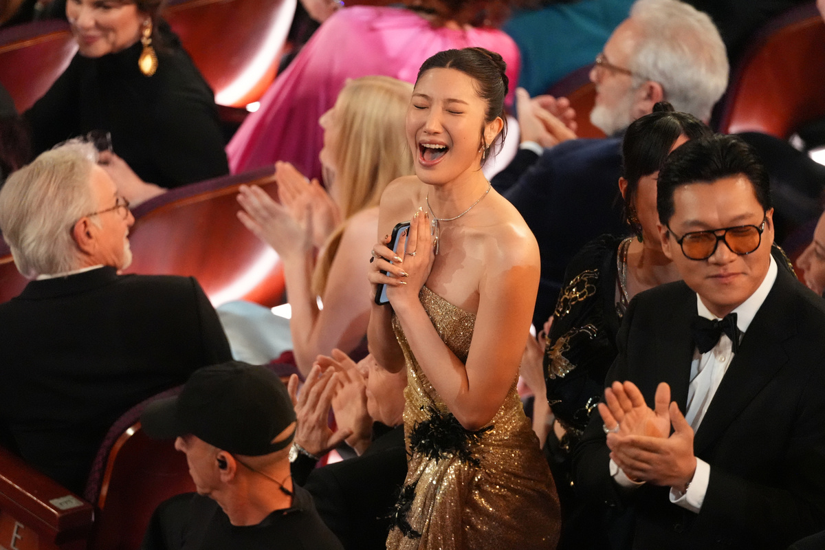 EJAE в восторге от того, как фильм "К-поп-охотницы на демонов" (2025) получил награду за лучший анимационный полнометражный фильм.