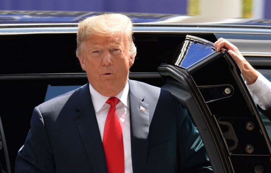    Трамп пригрозил Макрону отставкой и объявил о сворачивании помощи Украине