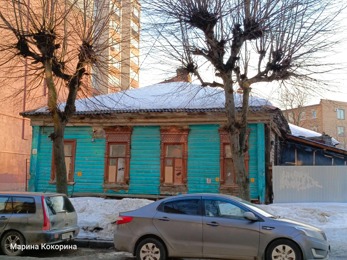 И такой домик есть на улице Фрунзе