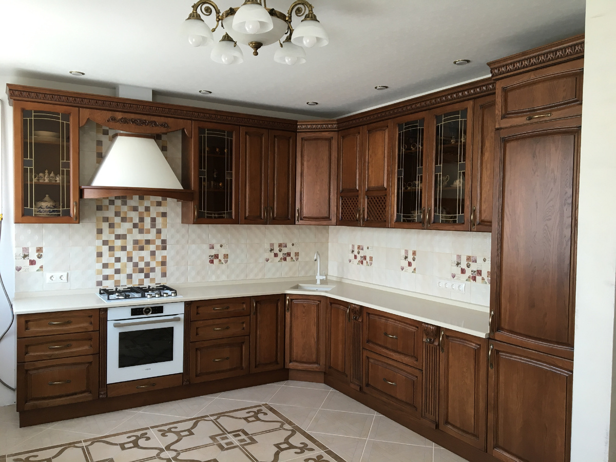 Такая кухня и была выбрана нашей клиенткой