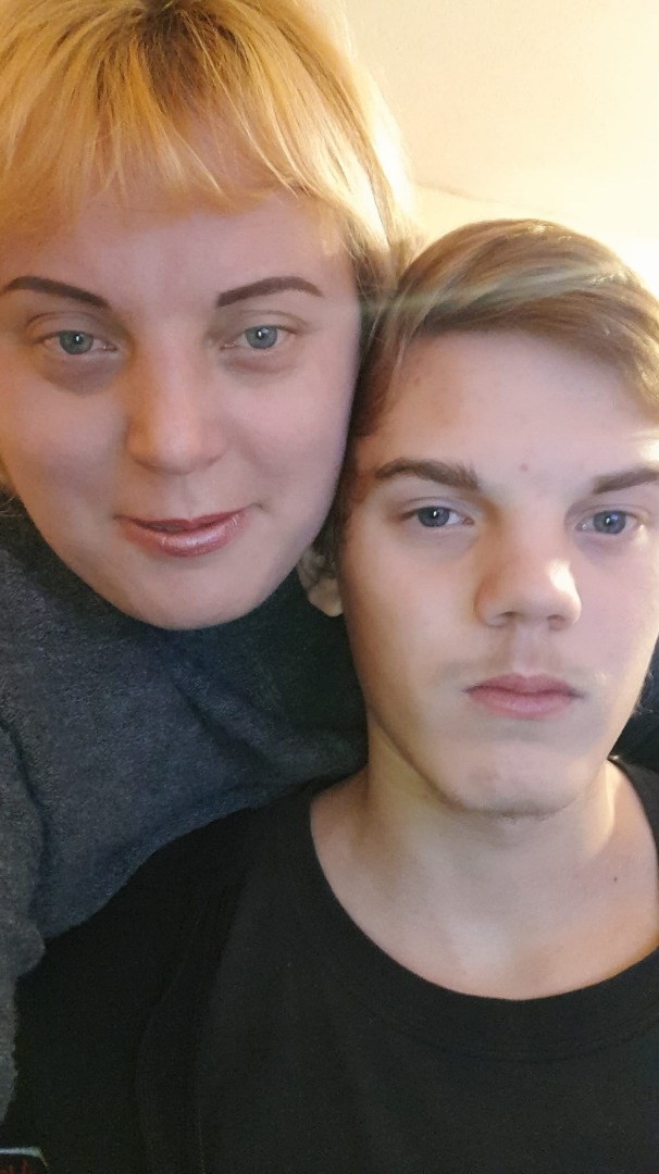    «Сижу на сайте знакомств». Украинские беженцы не расстаются с мечтой застрять в Европе