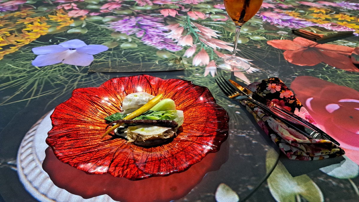 Подача блюда в честь Храма Артемиды в Эфесе