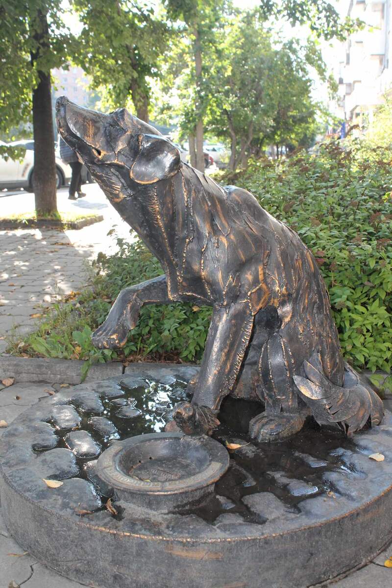 Екатеринбург, памятник бездомной собаке