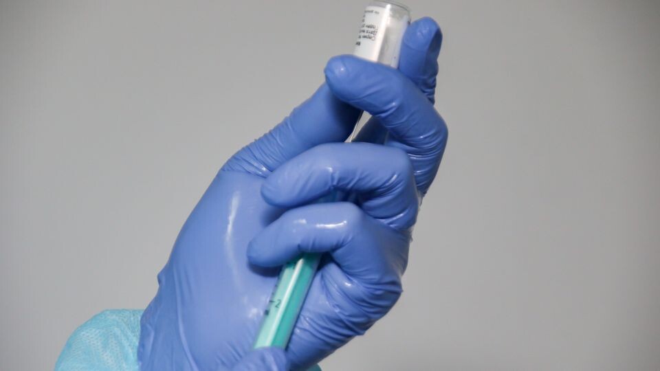    Вакцинация. Прививка. . Источник: Виталий Барабаш