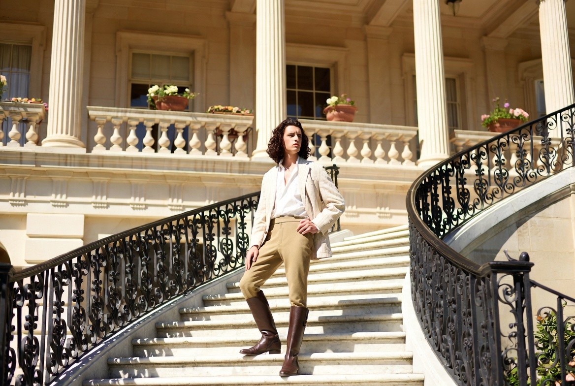 "Золотой век: Хозяин особняка", иллюстрация создана сетью Грок