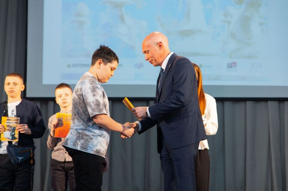    Фото: пресс-служба АГАУ