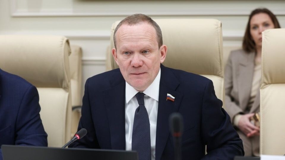    "Круглый стол" в Совете Федерации. Виктор Зобнев. Источник: пресс-служба Совета Федерации РФ