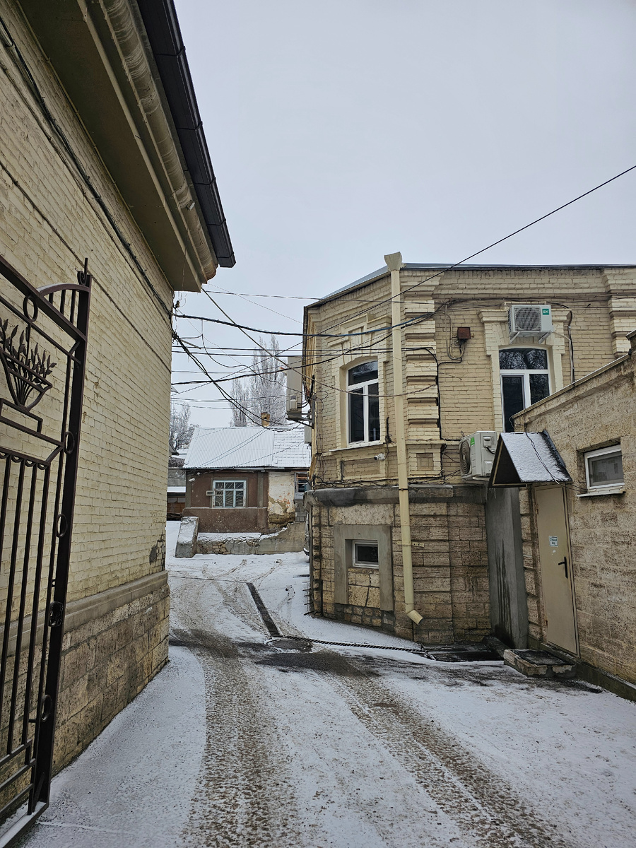 В каждом дворике своя история 