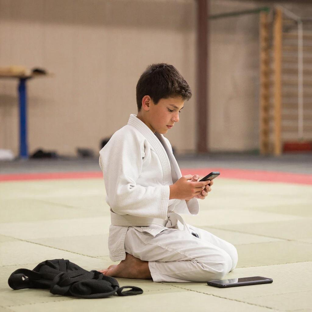 #единоборства #самбо #дзюдо #мма #mma #спортдлядетей #тренировка #спортивнаясекция #дисциплина #воспитаниечемпиона #психологияспорта #советытренера #спортивнаяшкола #путьбойца #зависимостьоттелефона #детигаджеты #правильноепитание #зож #ошибкитренера #родителиспортсменов

