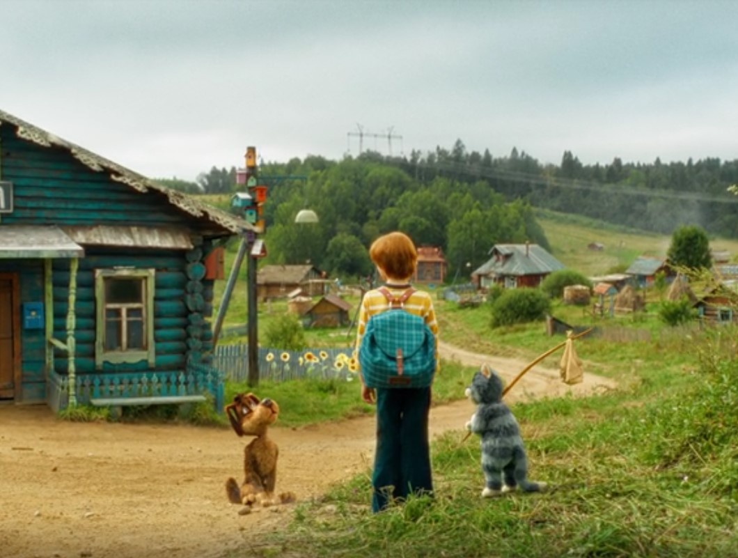 Тут видно, насколько мелкий Шарик. (Кстати, запомнили, что сидячий Шарик на полголовы меньше стоячего кота Матроскина.)