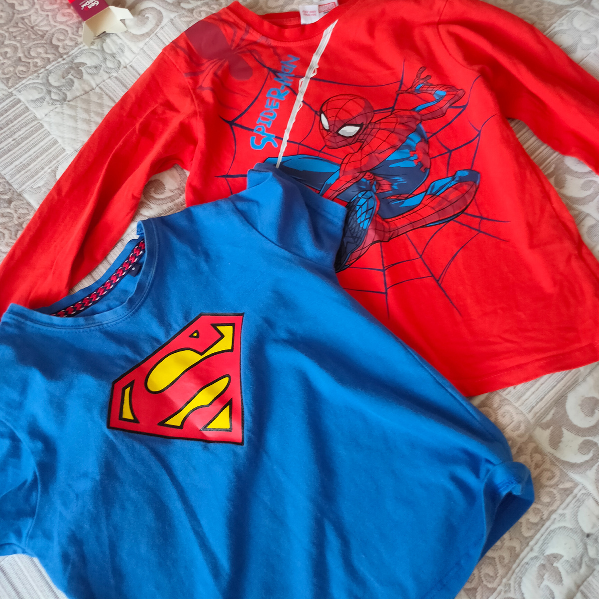 Две сыну, красная на вырост, 160 рублей за пару