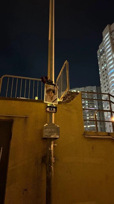 На месте трагедии появился стихийный мемориалИсточник:kati_per / t.me