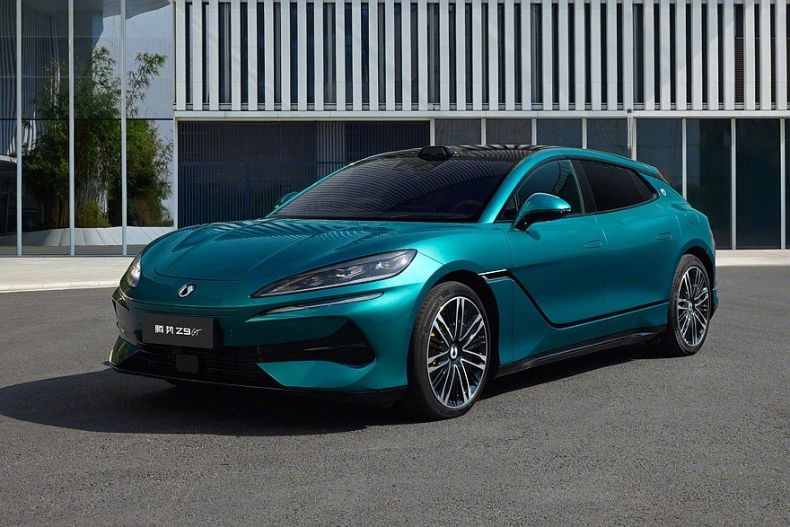 Китайский электромобиль Denza Z9GT, заряжающийся за 5 минут, появится в Европе 8 апреля