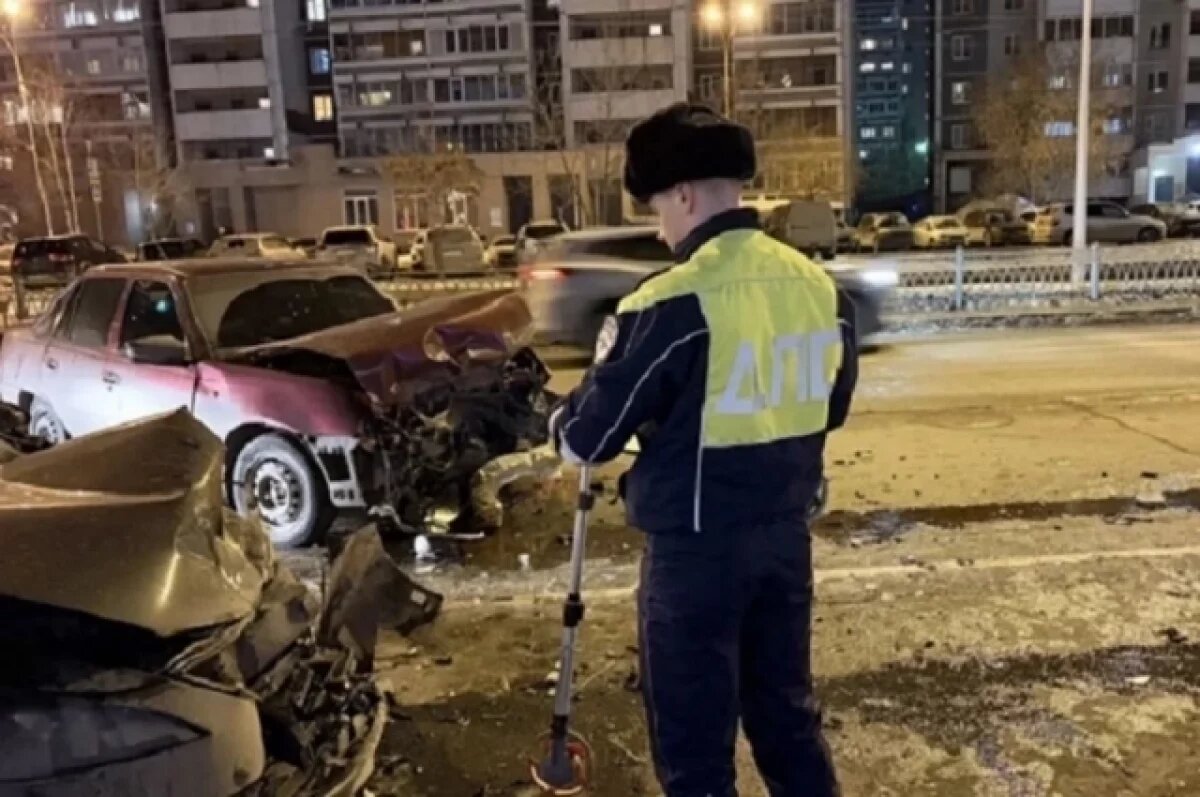    Три человека травмировались в ДТП на улице Викулова в Екатеринбурге
