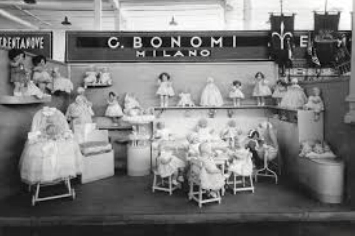 Фото с миланской выставки