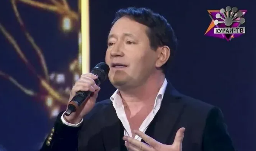     Айҙар Ғәлимовтың аяҡтарына күҙ тейгән булған...