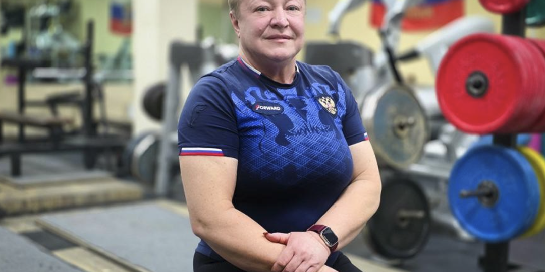 Курганская «железная леди»: Ирина Ивачёва в 56 лет жмёт 160 кг и борется за медали России