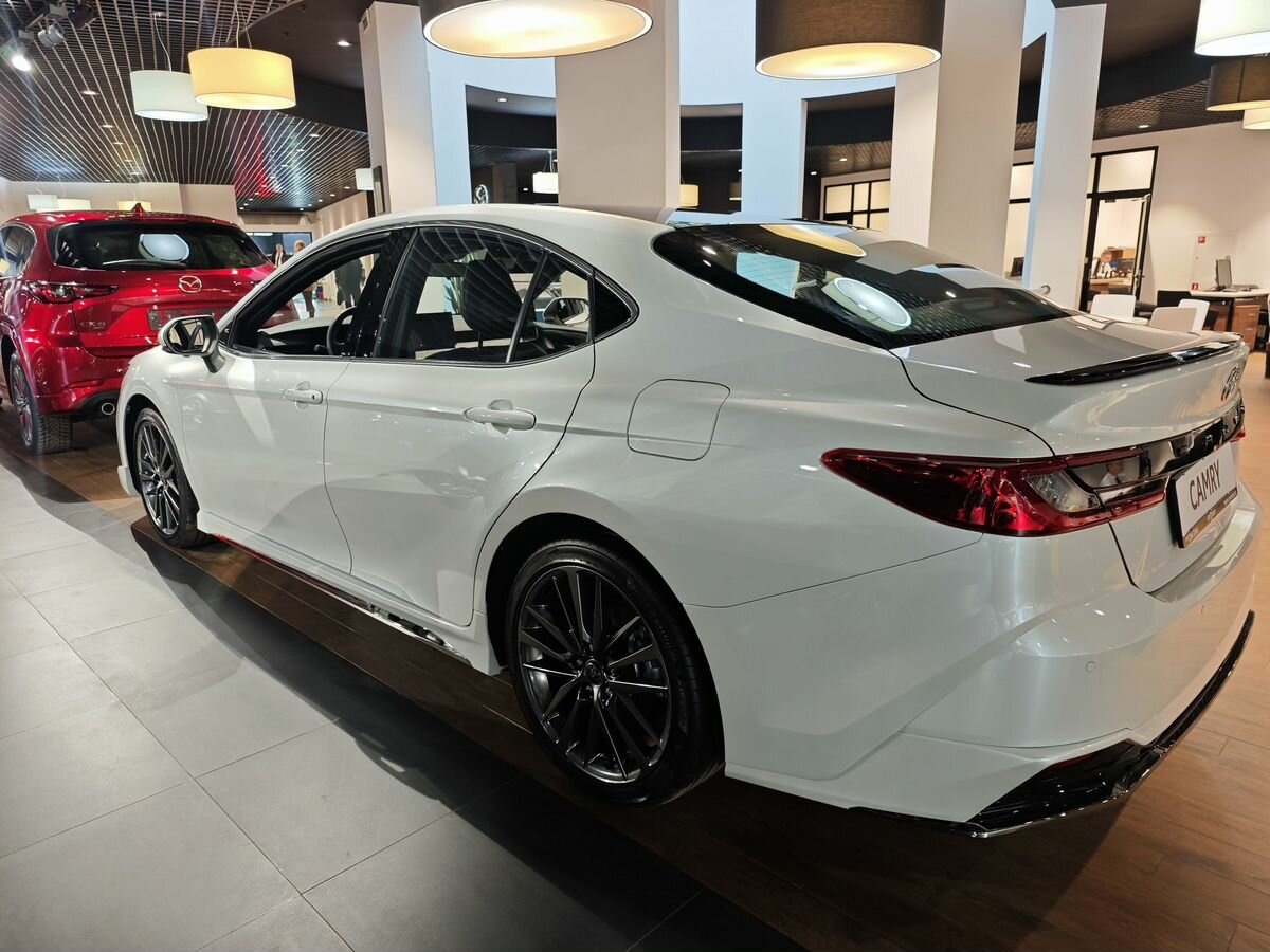 Салон Toyota Camry