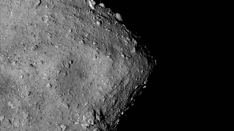Астероид Рюгу. Источник: JAXA.