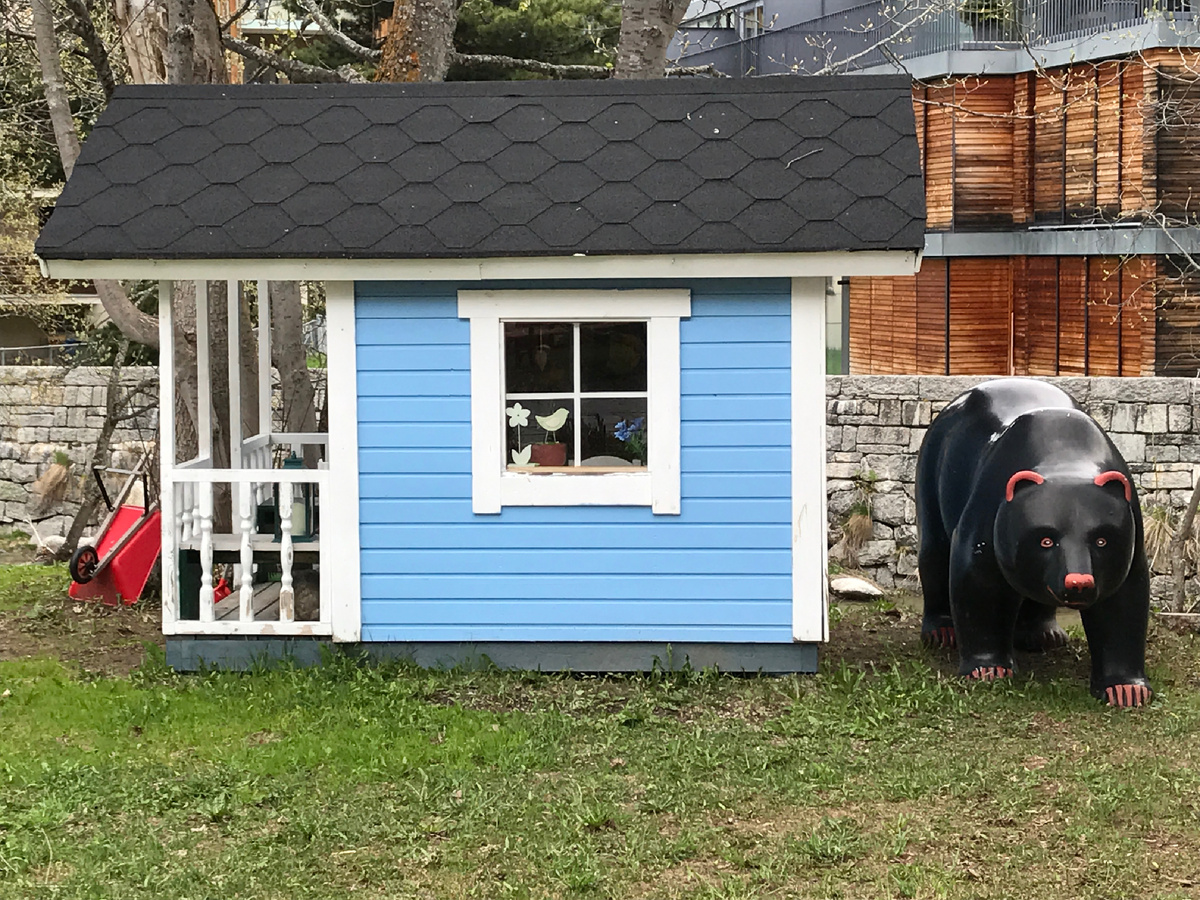 В Андерматте живут медведи. Фото автора