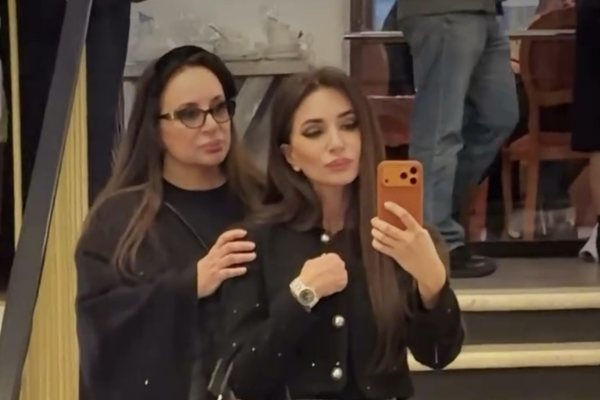 zara_music/Instagram   📷