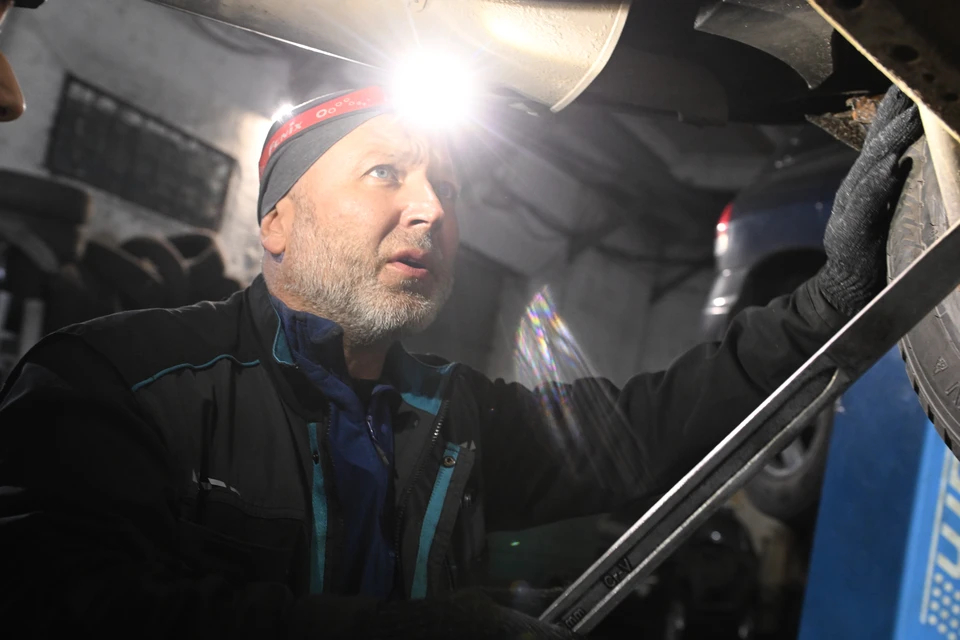 Каждая шиномонтажка устанавливает свои цены. Фото: Владимир ВЕЛЕНГУРИН