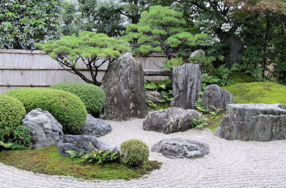 Сад камней — медитация в движении. 15 камней, из которых всегда видно только 14… магия дзэн