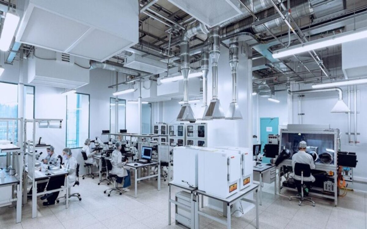    Резидент столичной ОЭЗ открыл сборочно-испытательный центр для российских микросхем фото: пресс-служба ОЭЗ «Технополис Москва»