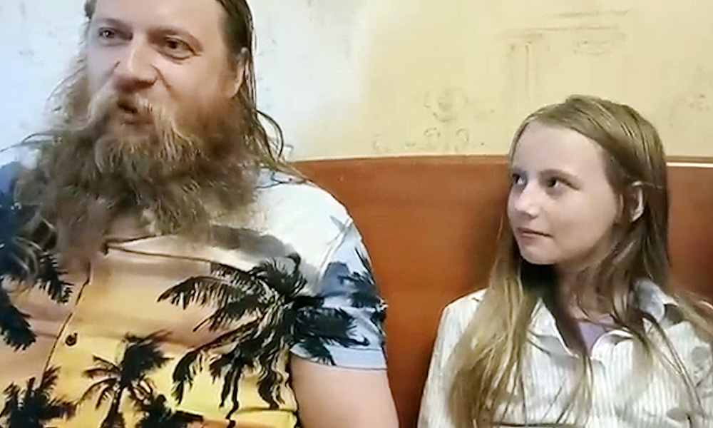    © канал "Учимся с Алисой"