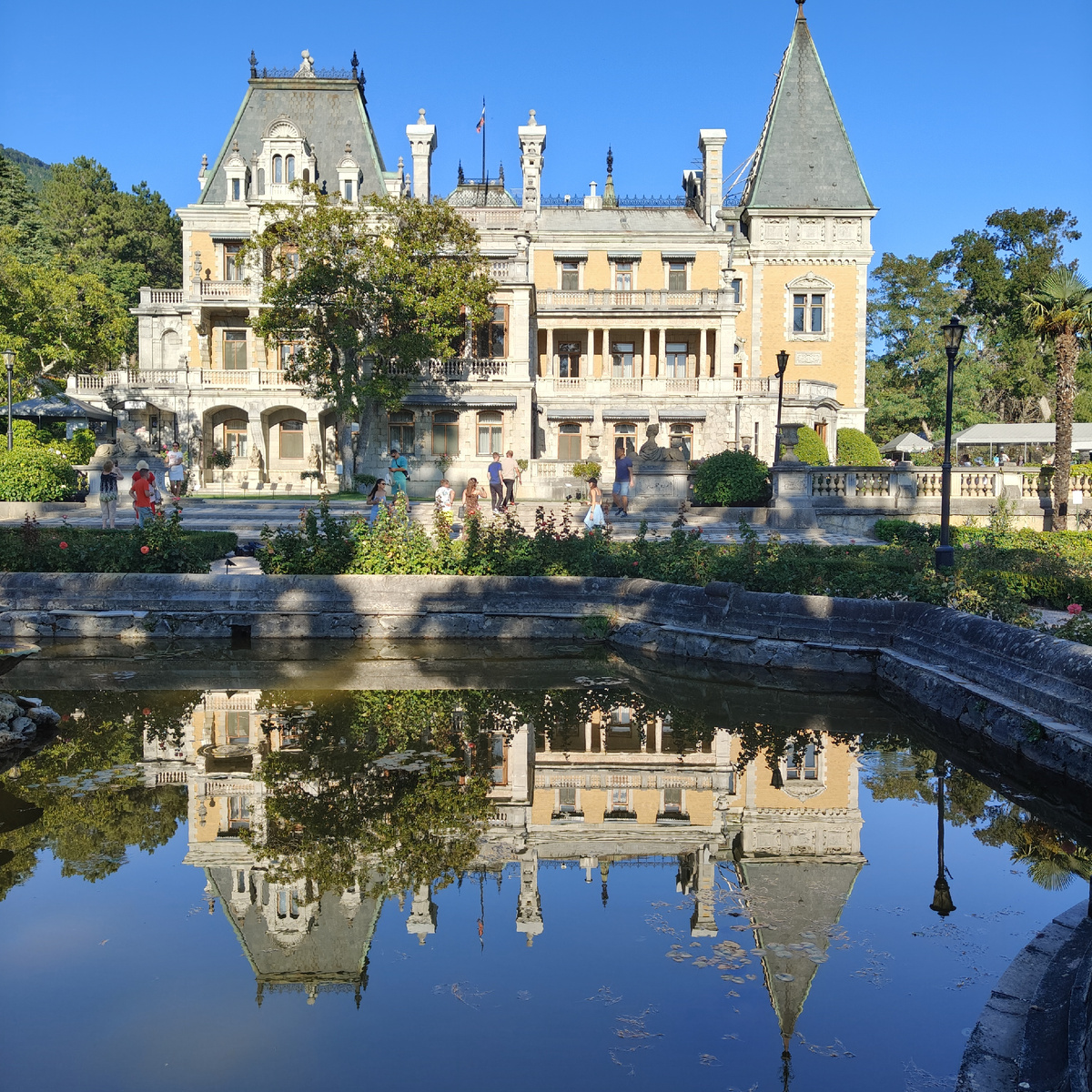 Массандровский дворец (фото автора) Обожаю это фото и горжусь👍 так сфоткать могла только я 😀