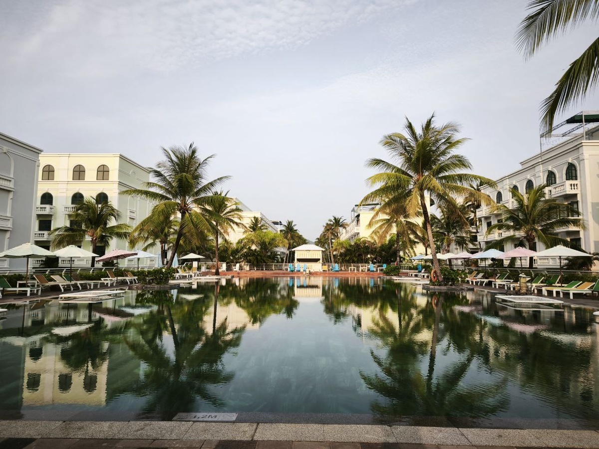 Бассейн квартала Marina Waterfront, Фукуок, Вьетнам