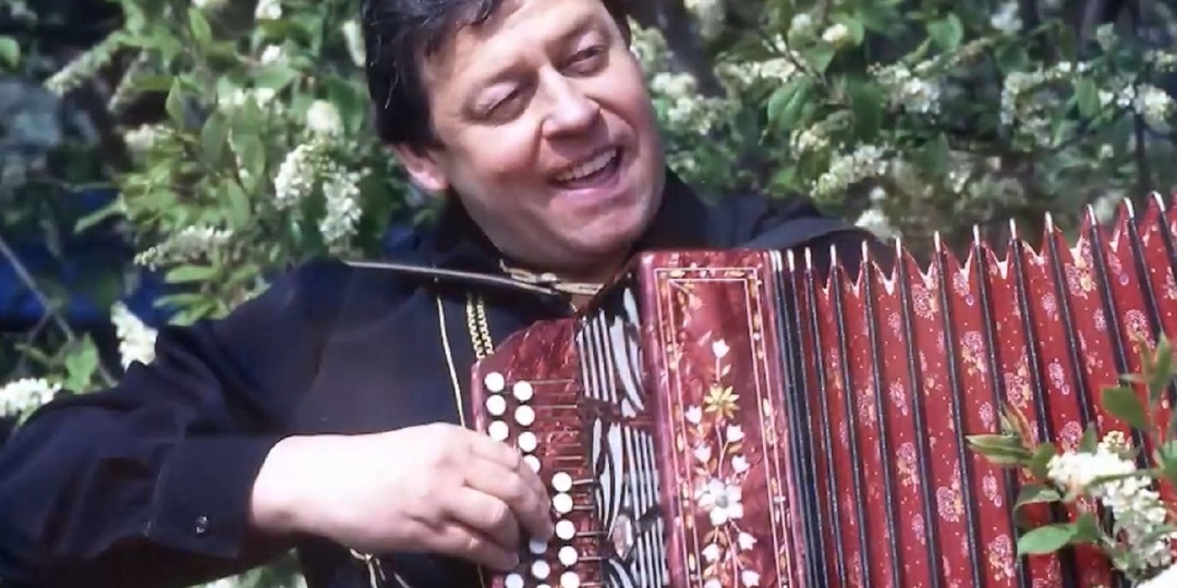 Вечные звезды.Первый гармонист России