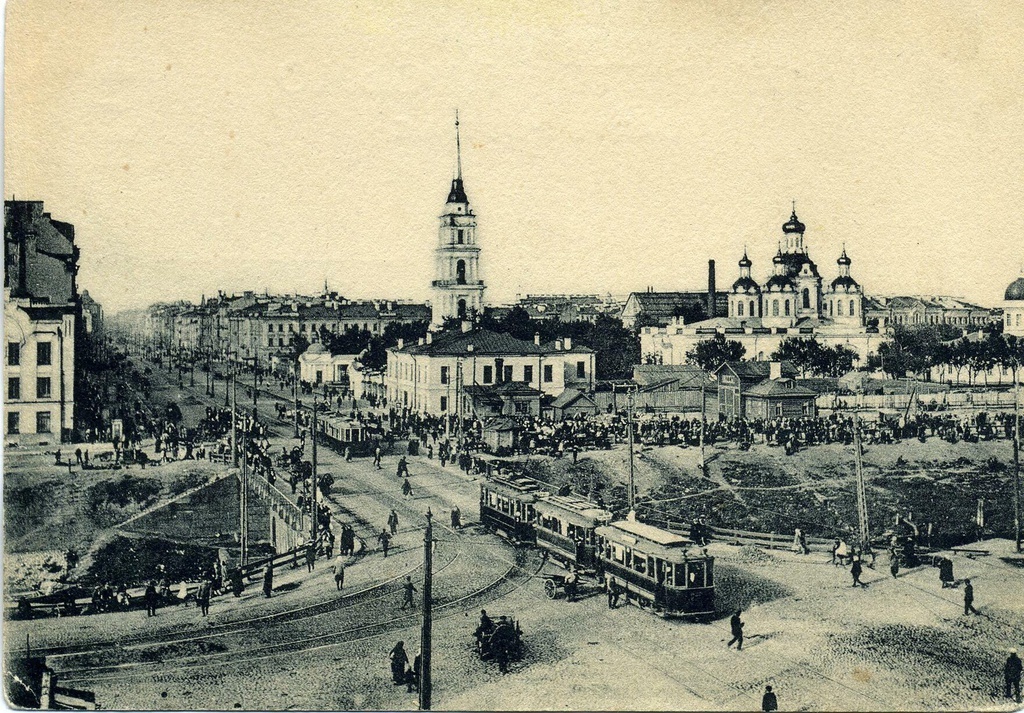 Лиговка у Ново-Каменного моста.
Владимир Пресняков, 1 января 1925 - 28 декабря 1934 года, г. Ленинград, Лиговский пр-т, из архива Александра Николаевича Одинокова.
