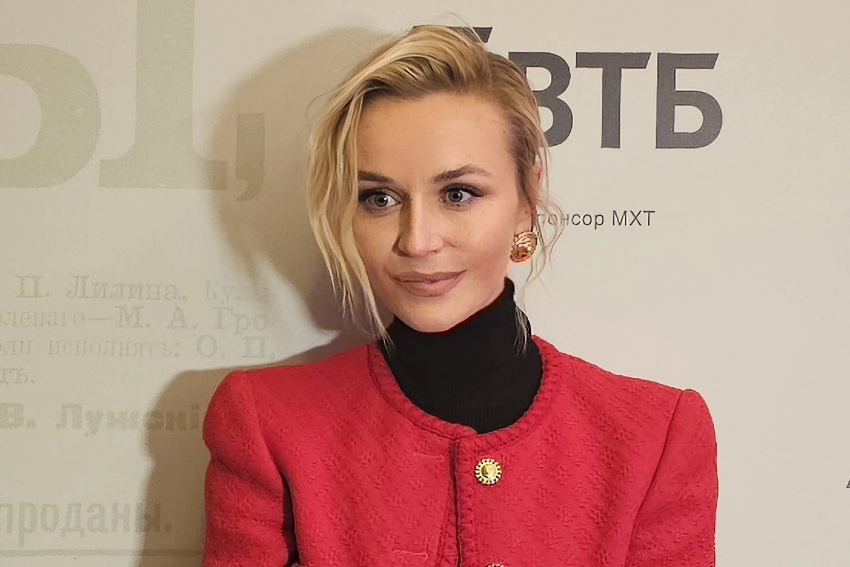 Полина Гагарина. Фото: Клео.ру