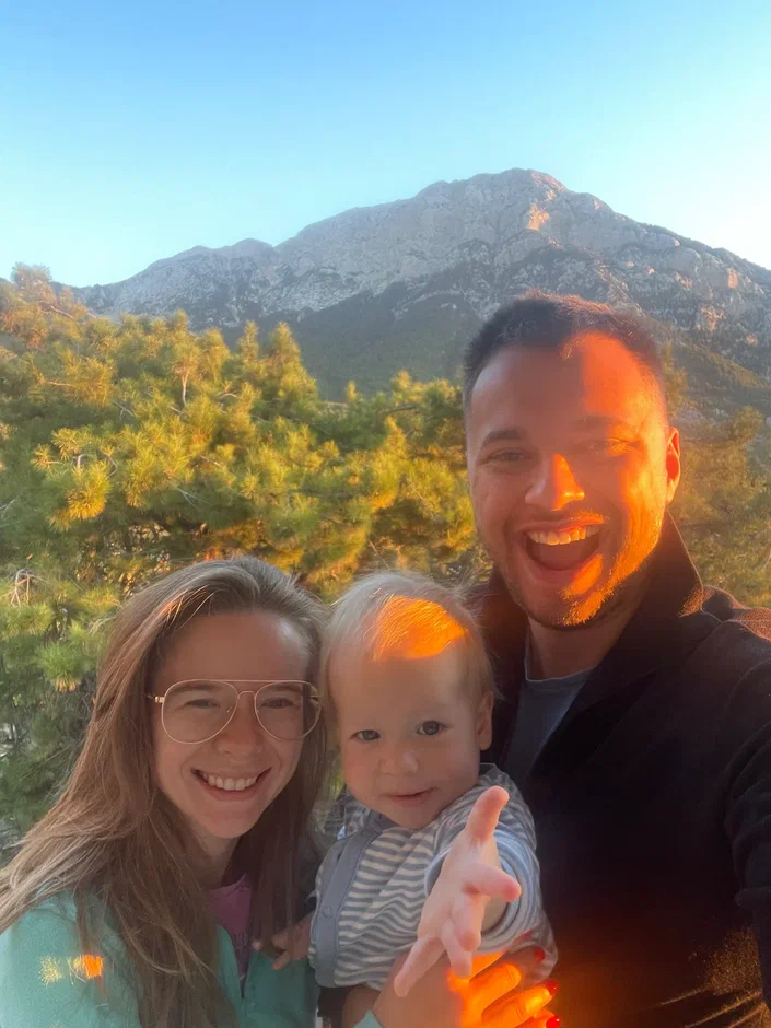 Рома зовёт тебя в горы. 