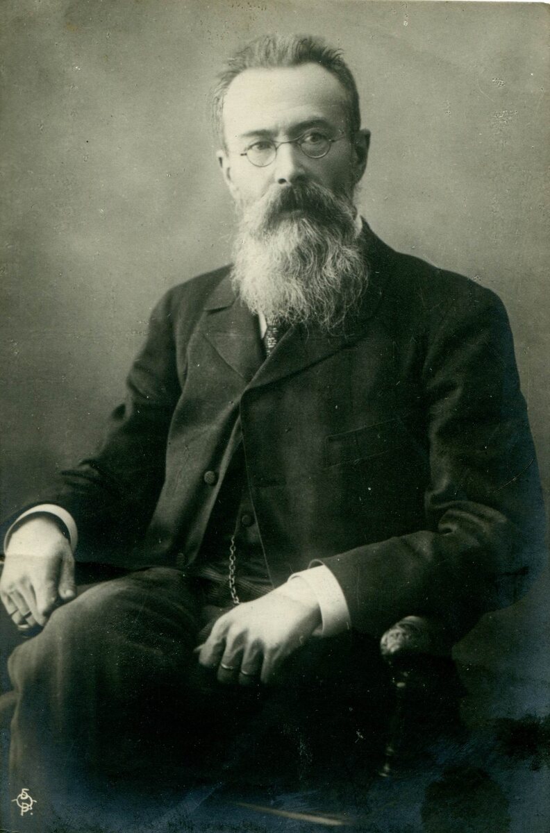 Источник: https://www.peoples.ru/art/music/composer/rimskiy-korsakov/