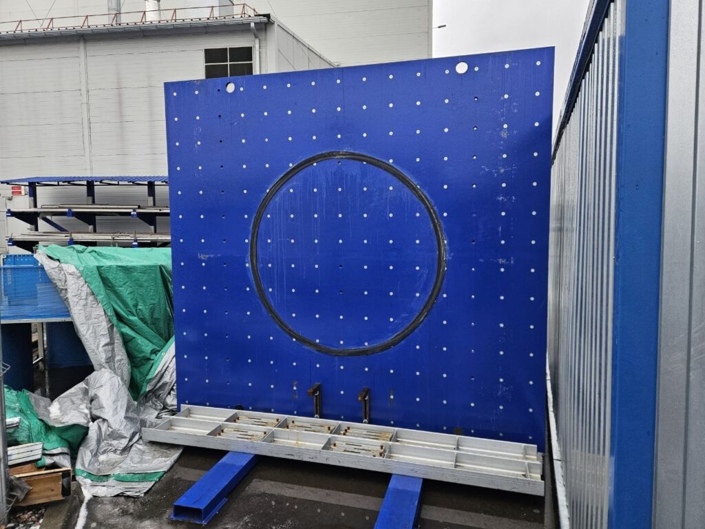 Плита стенда до ремонта