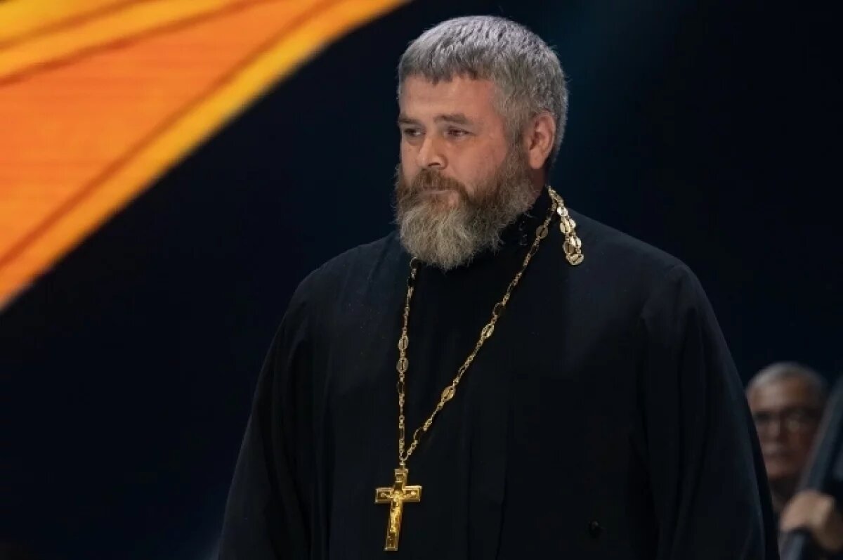    Батюшка Алексей Скрипкин из Боровска и его сын получили Ордена Мужества