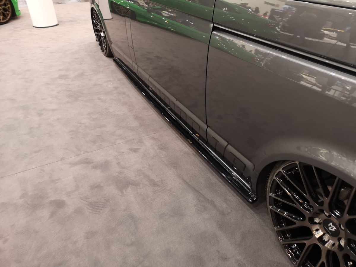 Одна деталь по низу кузова. А ощущение от машины уже другое.