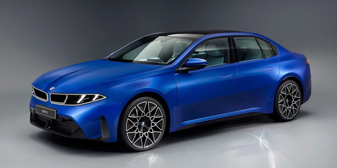 Новый BMW i3 проезжает 900 км без розетки и заряжается за 10 минут