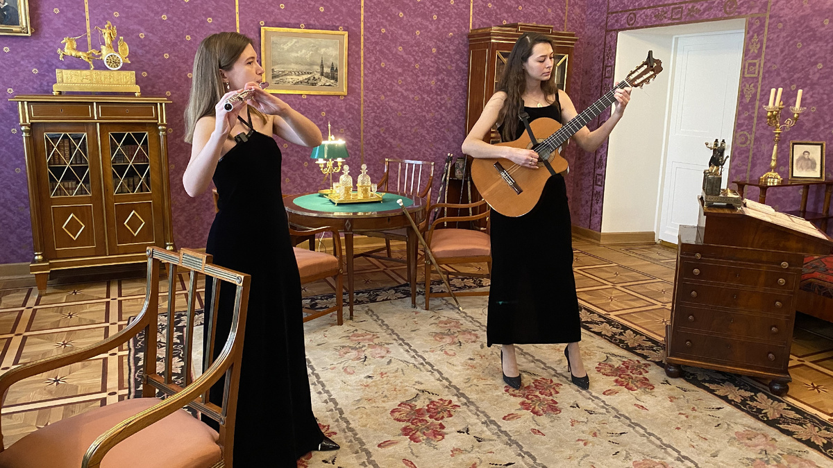 В кабинете Пушкина