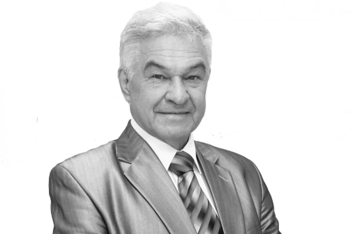    С экс-деканом истфака ННГУ Олегом Колобовым простятся 20 марта в Нижнем