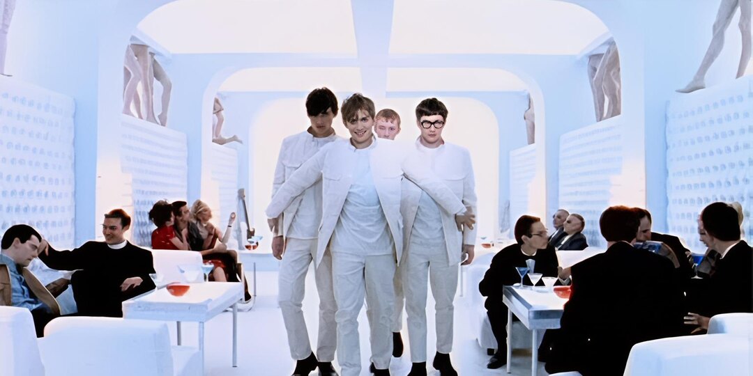 10 клипов рок- и поп-музыкантов, в которых есть отсылки к старым фильмам