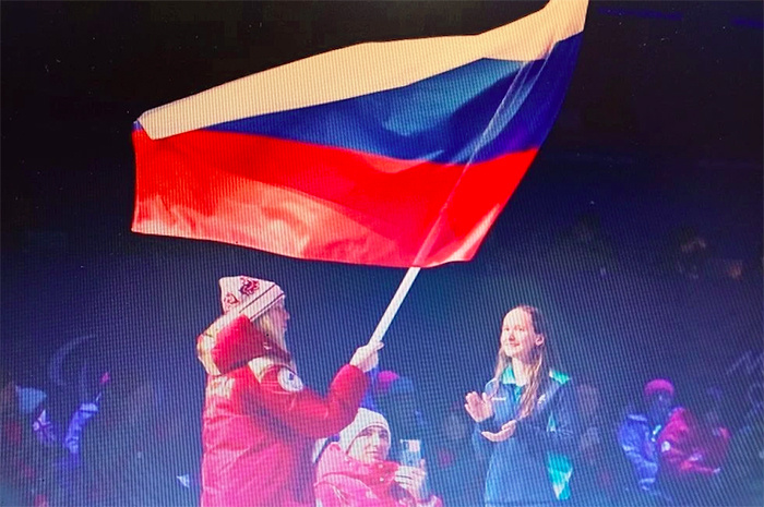 Фото автора, сделано во время трансляции церемонии закрытия Паралимпиады.