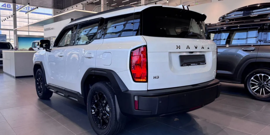 2WD или 4WD, у дилеров появились новые бюджетные версии Haval H3. Сколько стоит? Что удешевили?
