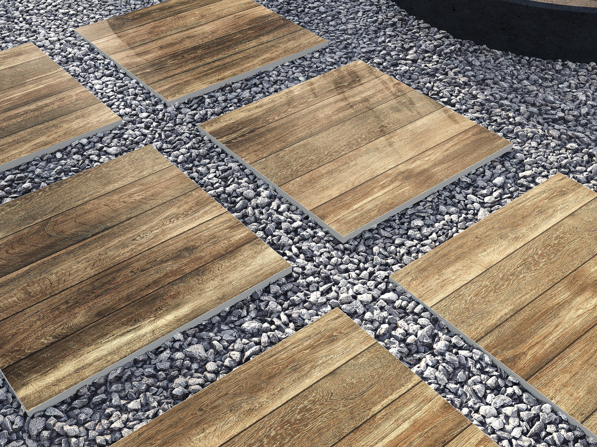 Утолщенный керамогранит Estima на загородном участке. Текстура дерева. Источник: Estima 