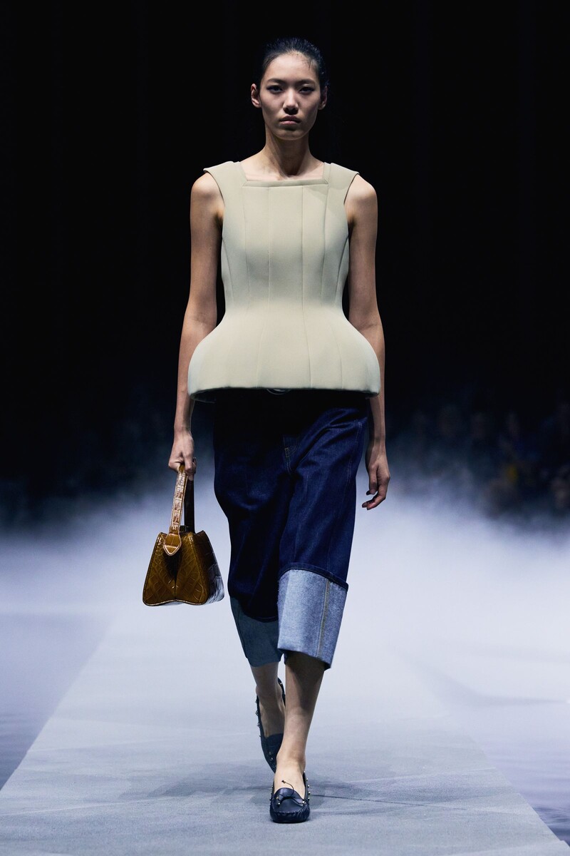    Khaite весна-лето 2026Архивы пресс-службы