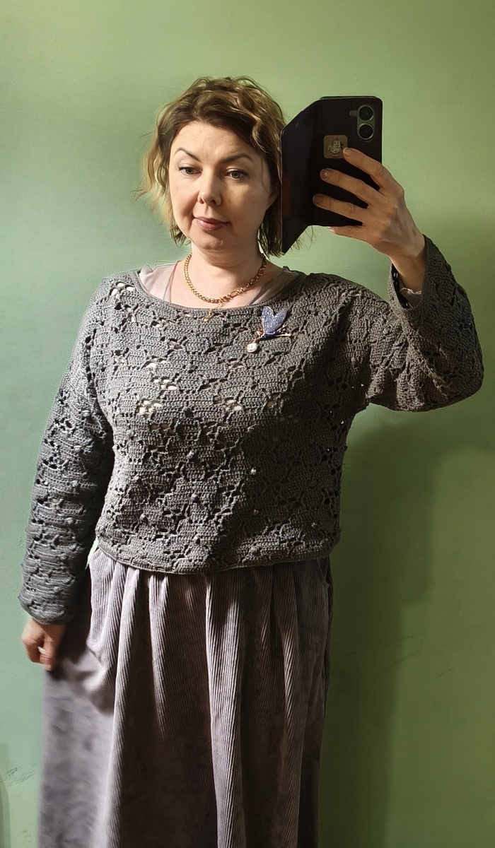 Сегодня в крючковом джемпере по МК "Корица"