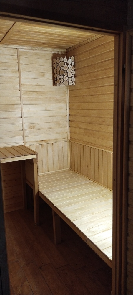 Полка справа