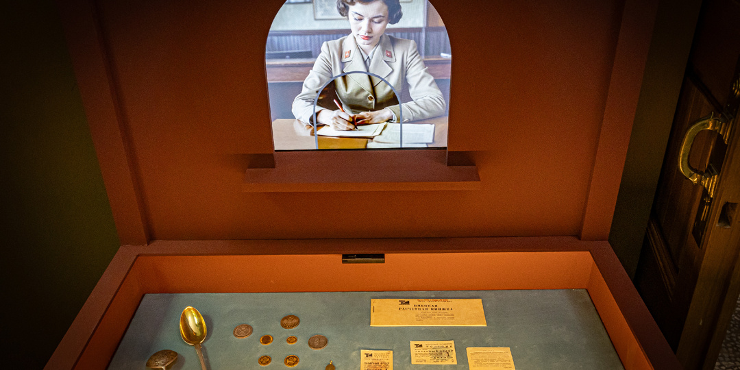 Что такое Торгсин? Заглянем на выставку «Люди как люди. Любят деньги»